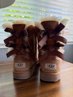 UGG Chestnut Suede Boots with Cream Shearling